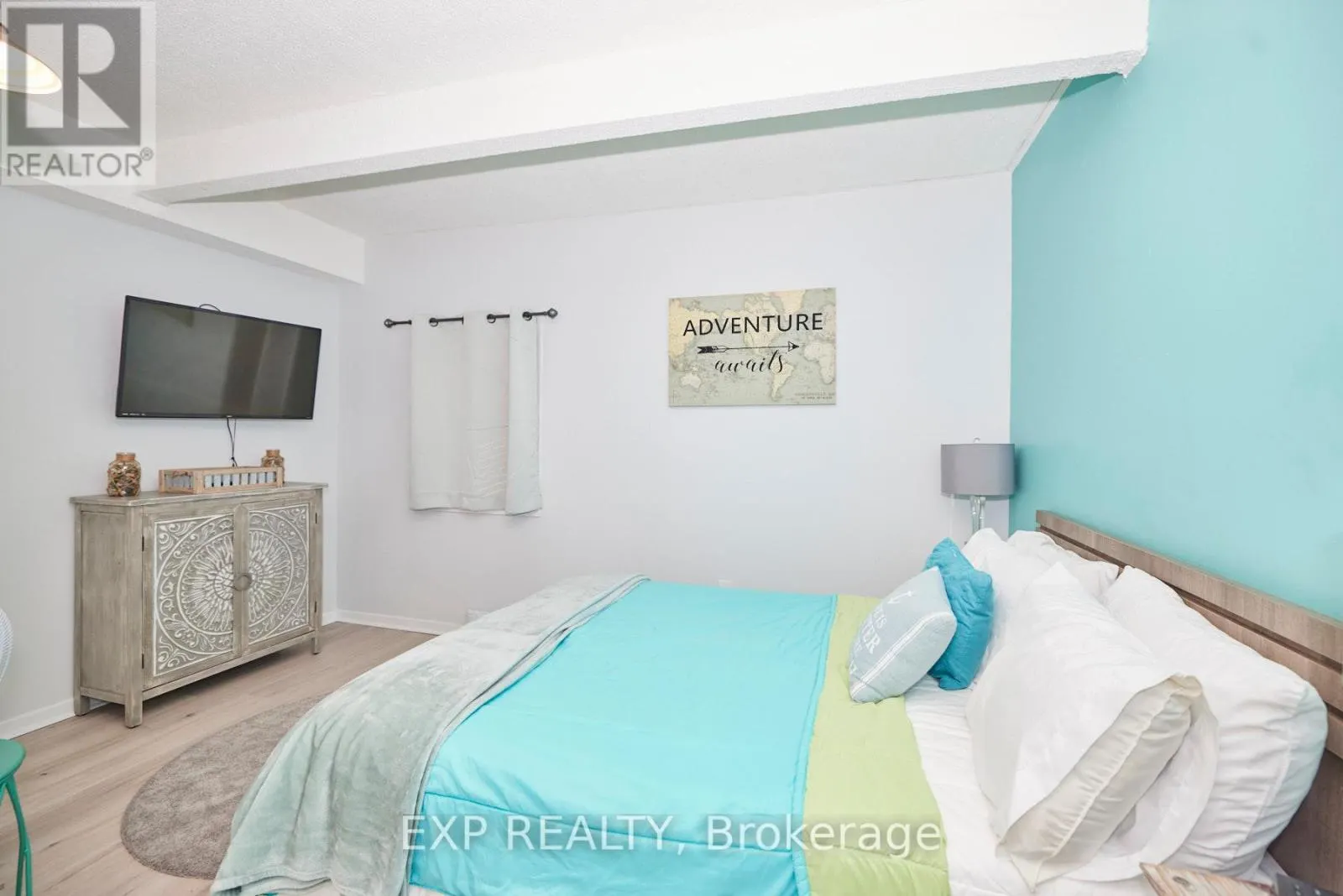 2 - 4675 QUEEN STREET, #2