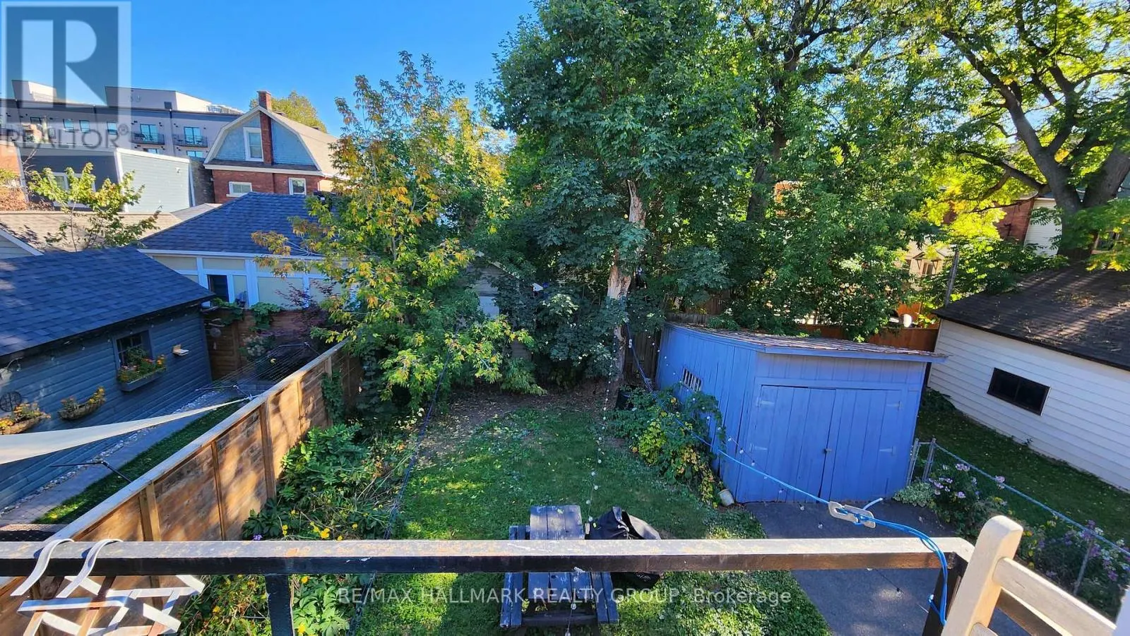 2 - 122 FOURTH AVENUE