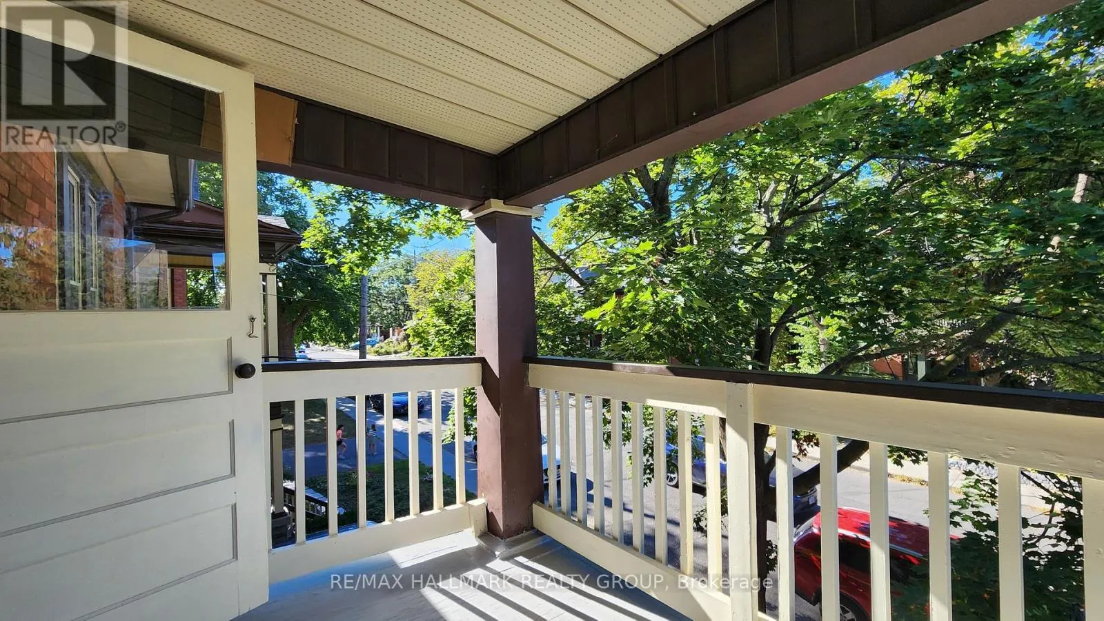 2 - 122 FOURTH AVENUE