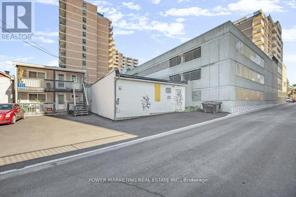 86 FORWARD AVENUE