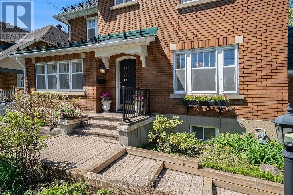 131 ACACIA AVENUE