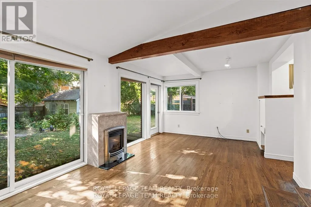 131 ACACIA AVENUE