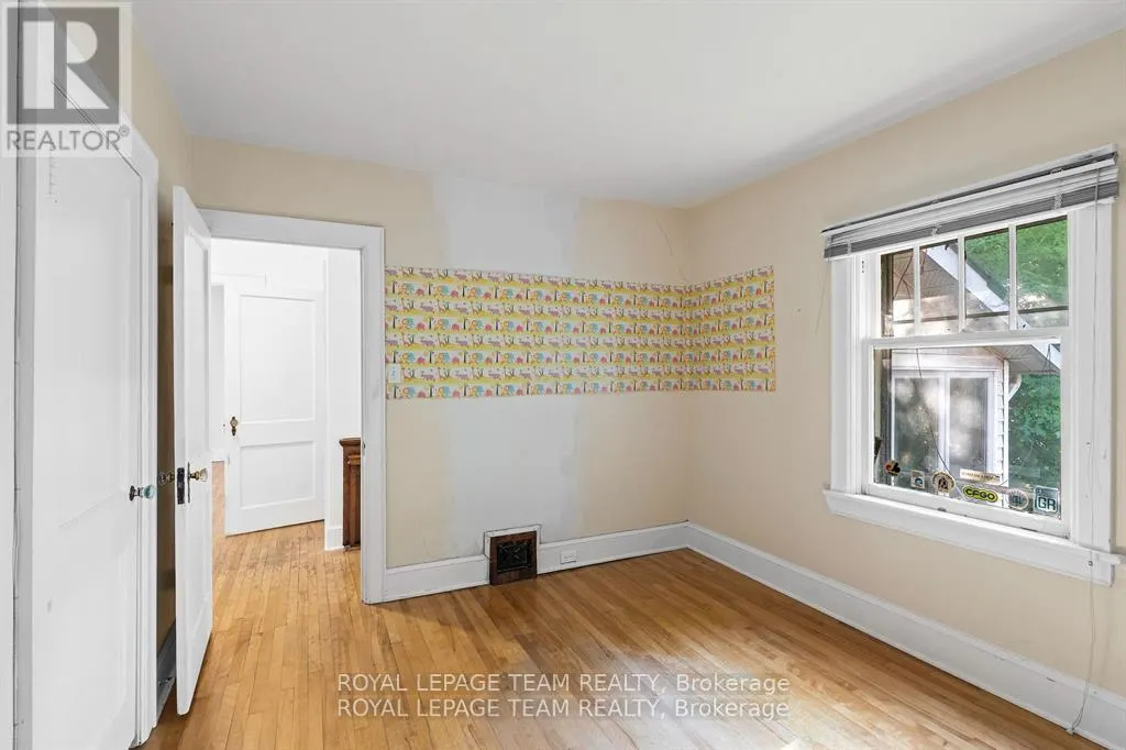 131 ACACIA AVENUE