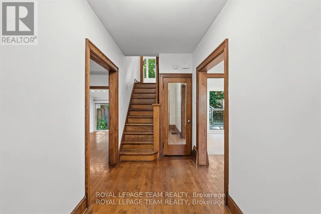 131 ACACIA AVENUE
