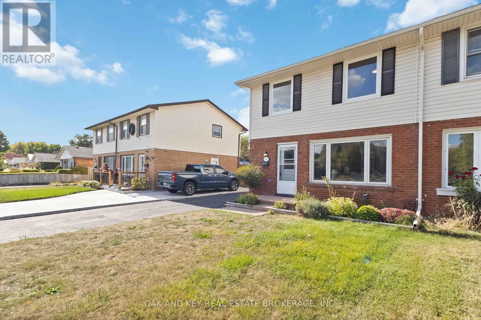 262 ADMIRAL DRIVE