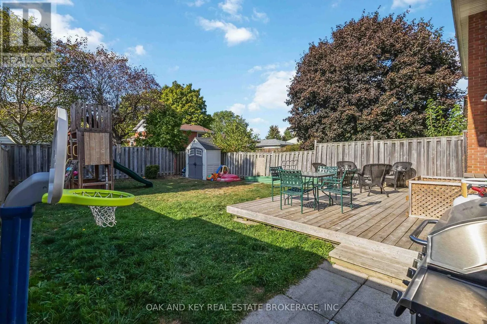 262 ADMIRAL DRIVE