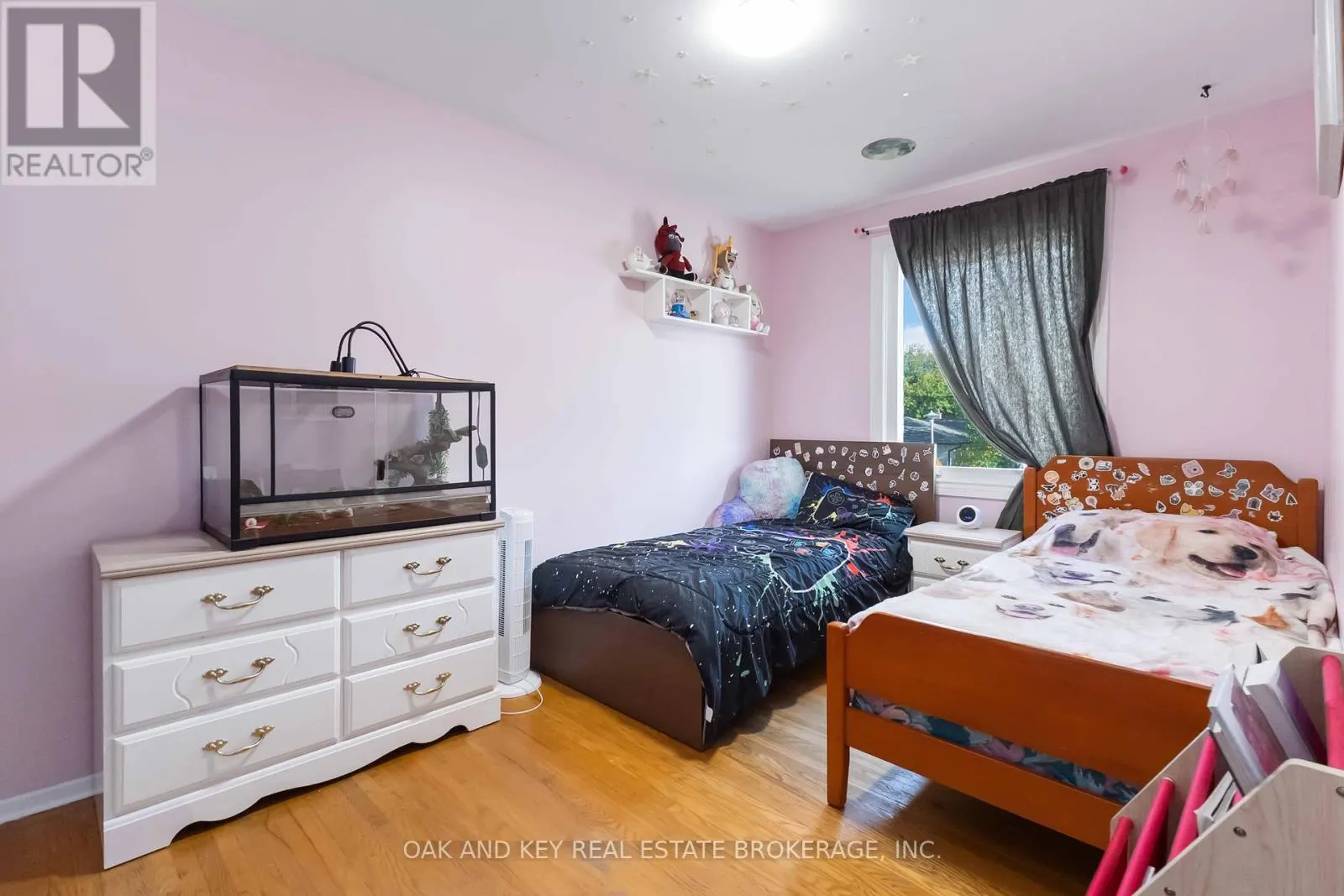 262 ADMIRAL DRIVE