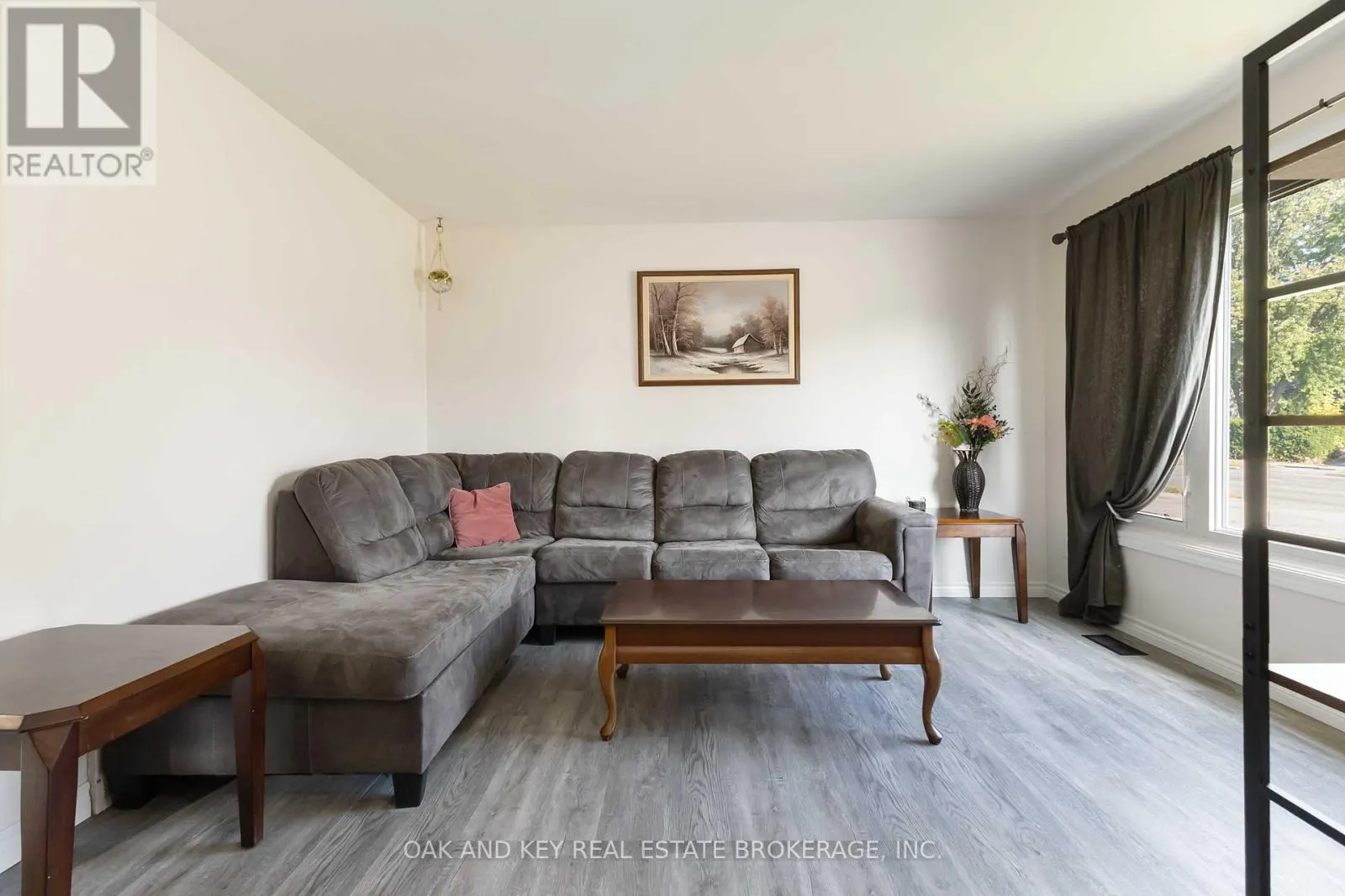 262 ADMIRAL DRIVE