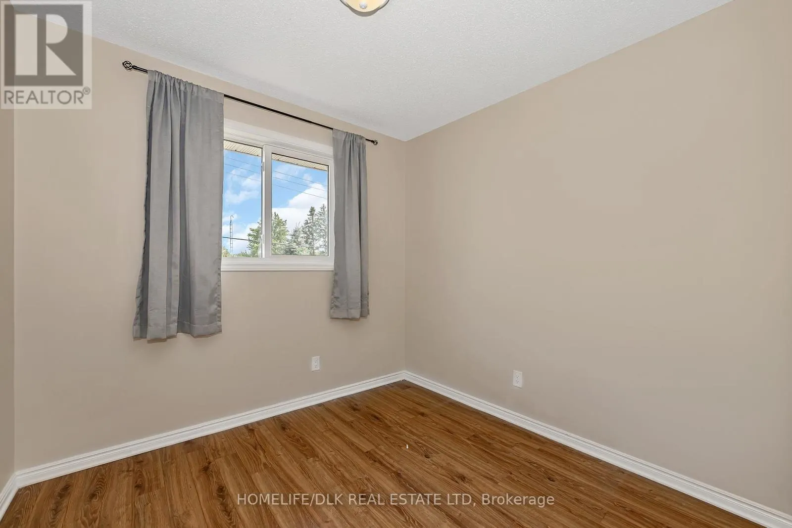 8 CARMAN COURT