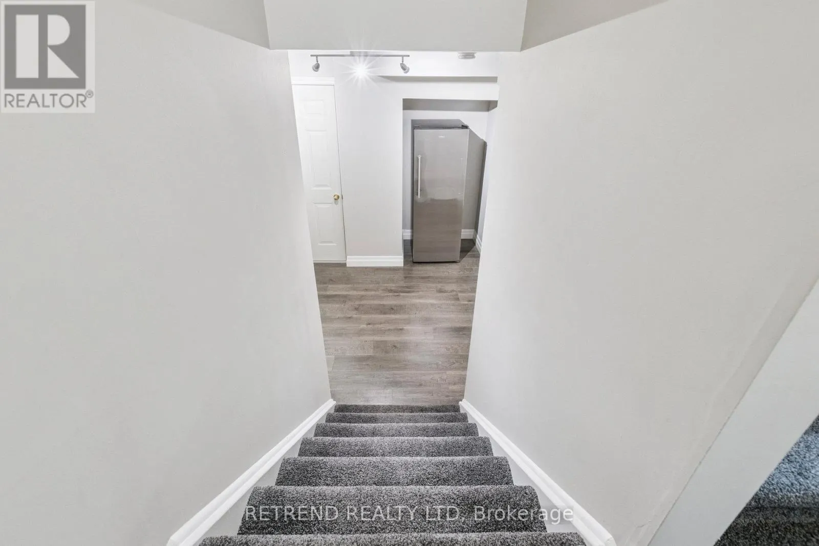 134 QUEEN CHARLOTTE CRESCENT