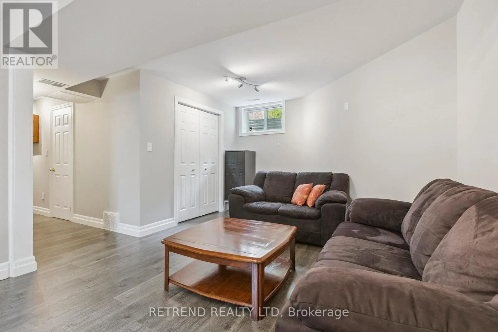 134 QUEEN CHARLOTTE CRESCENT