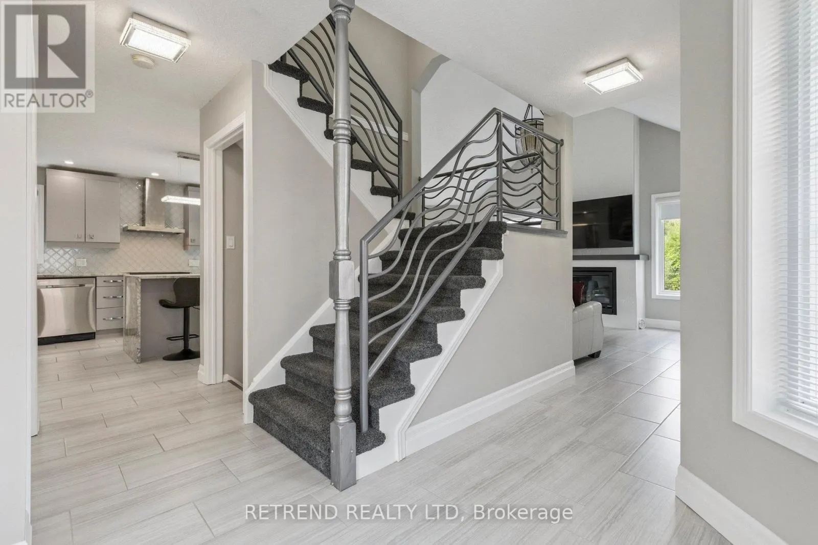 134 QUEEN CHARLOTTE CRESCENT