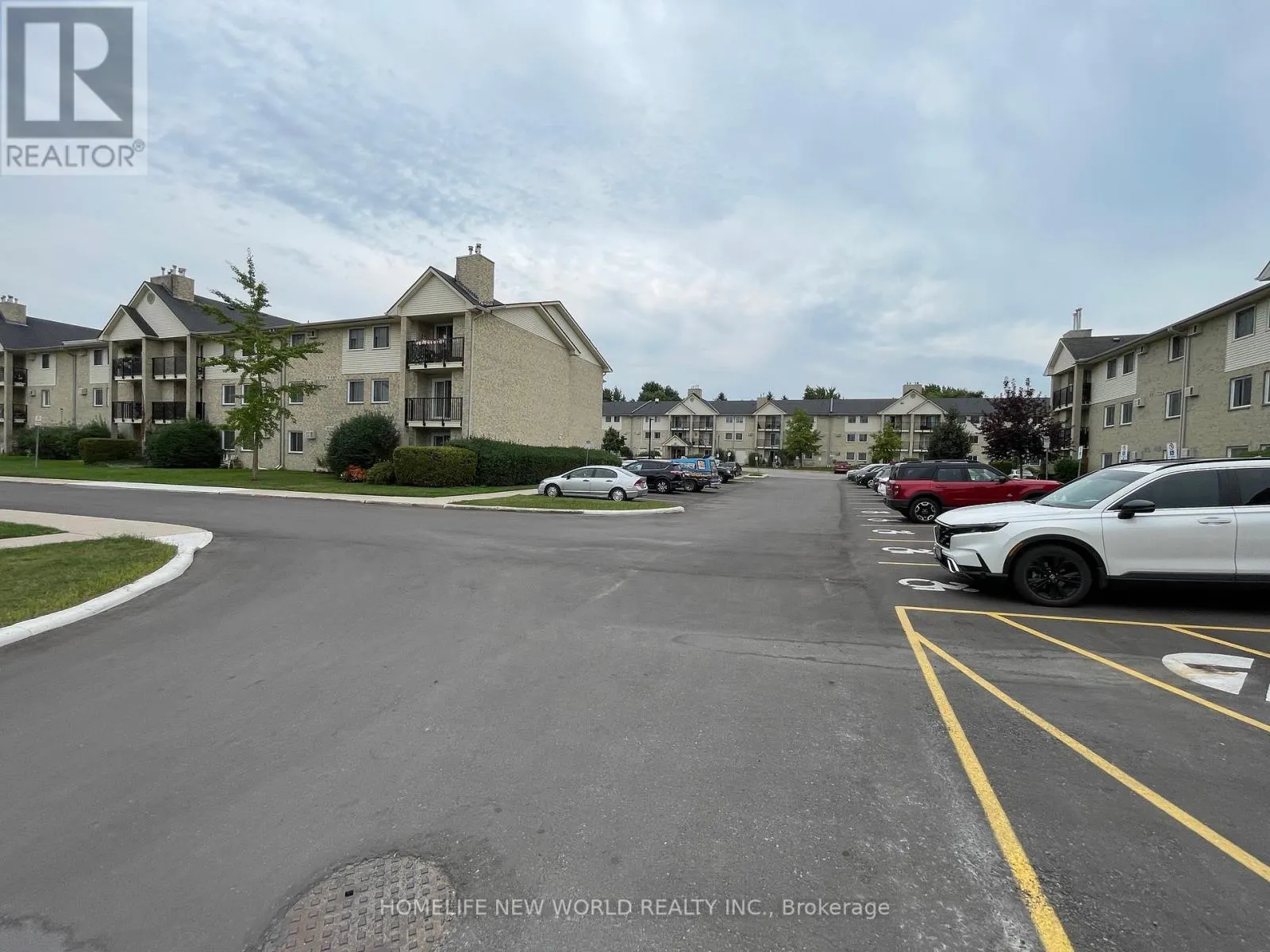 317 - 733 DEVERON CRESCENT