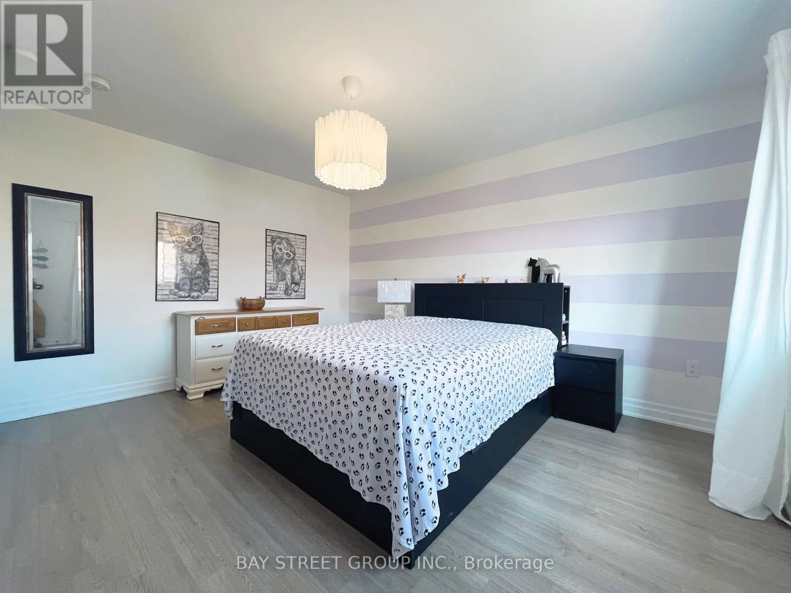 UPPER - 51 DOMINION CRESCENT, #Upper