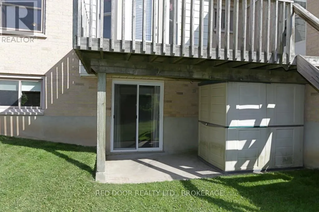 41 LUTON CRESCENT