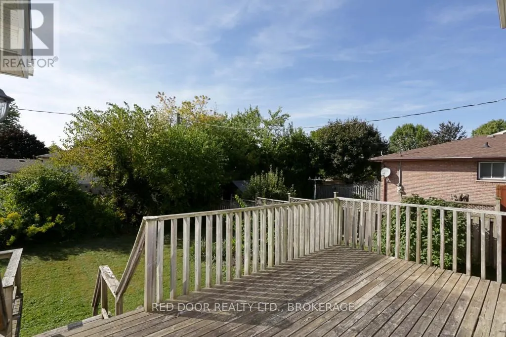 41 LUTON CRESCENT
