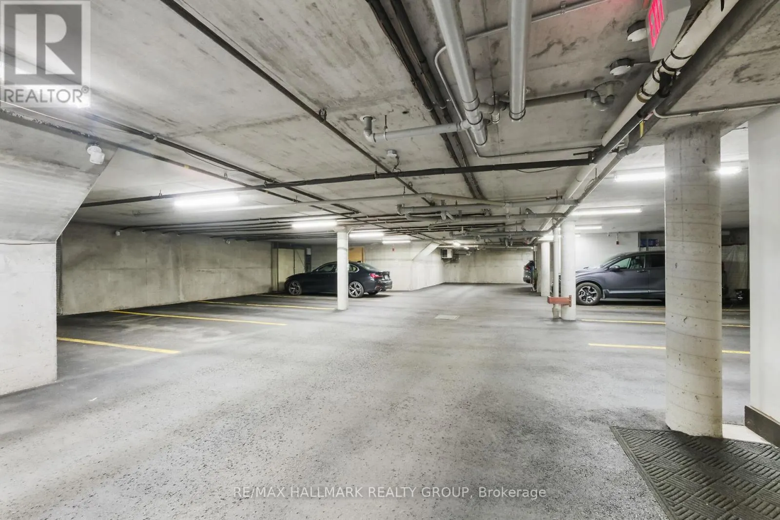 1A - 131 ROBSON COURT