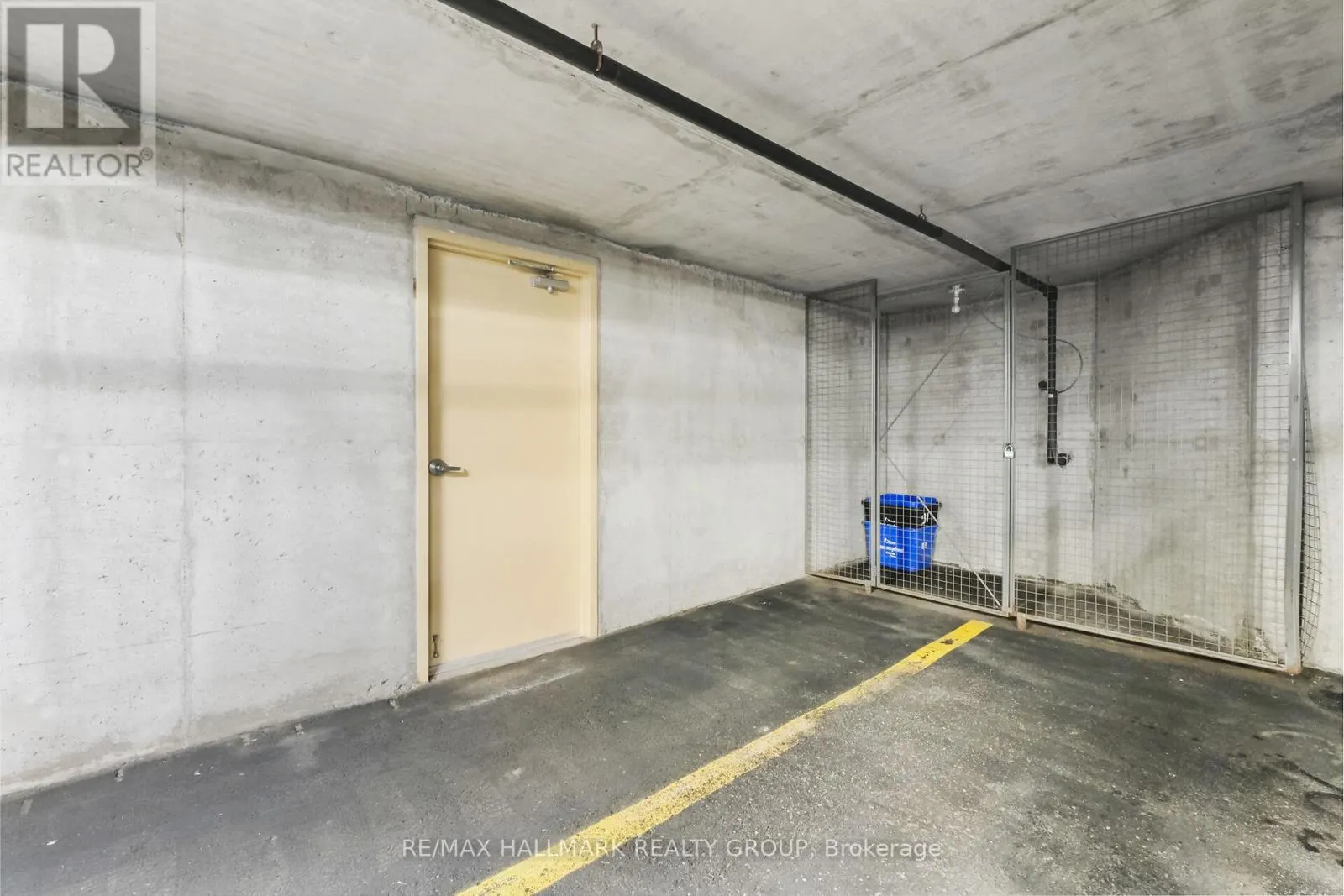 1A - 131 ROBSON COURT