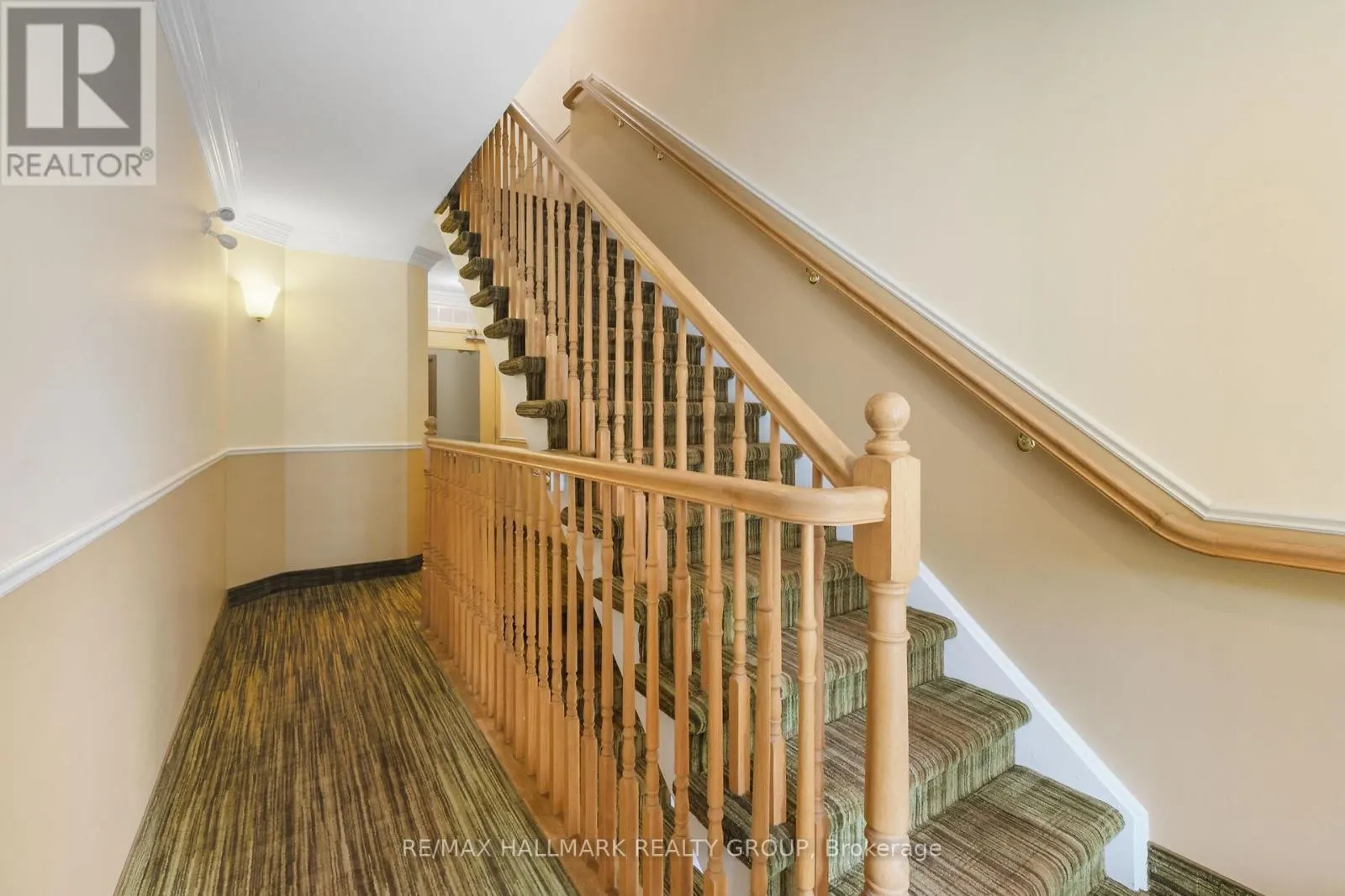 1A - 131 ROBSON COURT