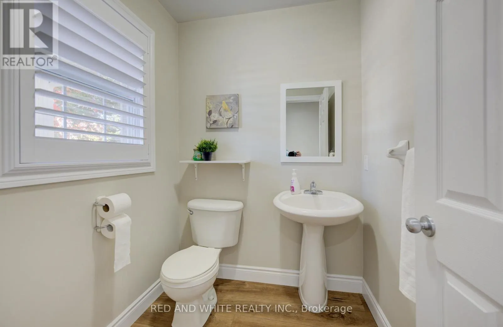 353 SAUVE CRESCENT