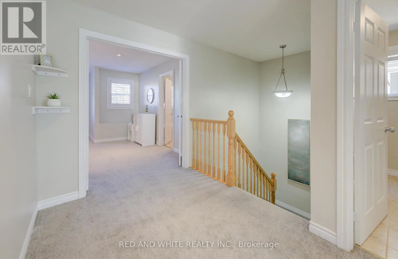 353 SAUVE CRESCENT