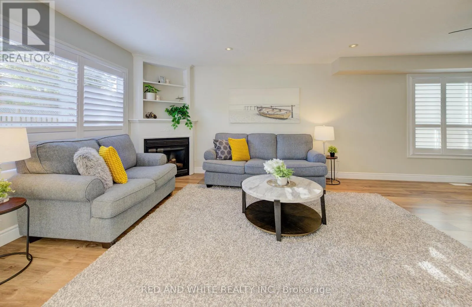 353 SAUVE CRESCENT