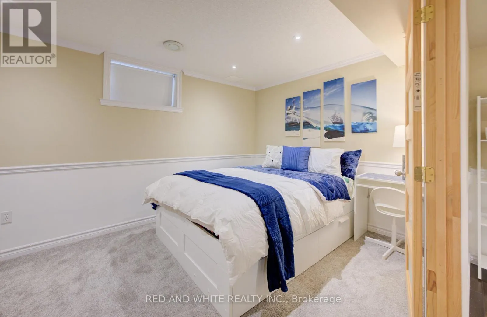 353 SAUVE CRESCENT