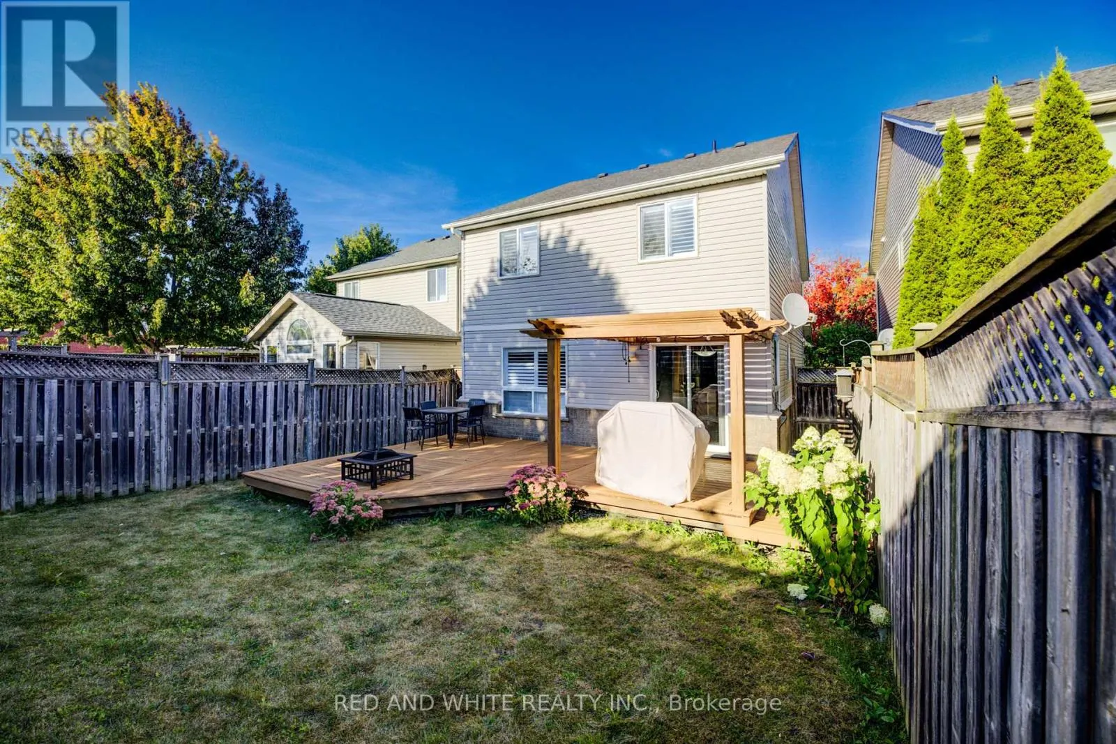 353 SAUVE CRESCENT