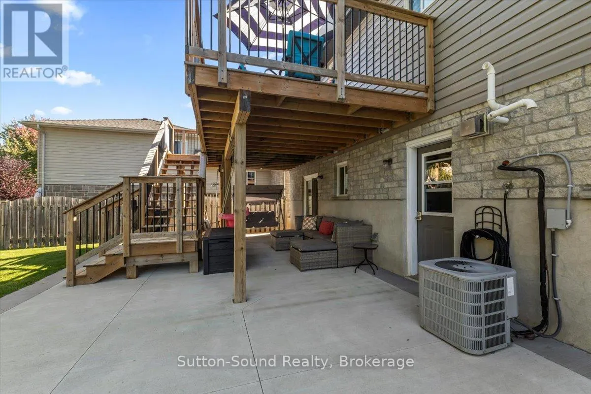 224 2ND STREET W