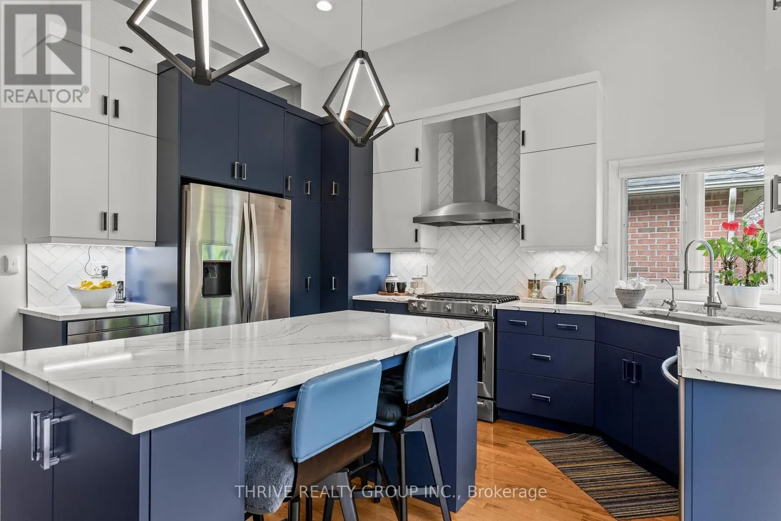 12 - 6 CADEAU TERRACE, #12