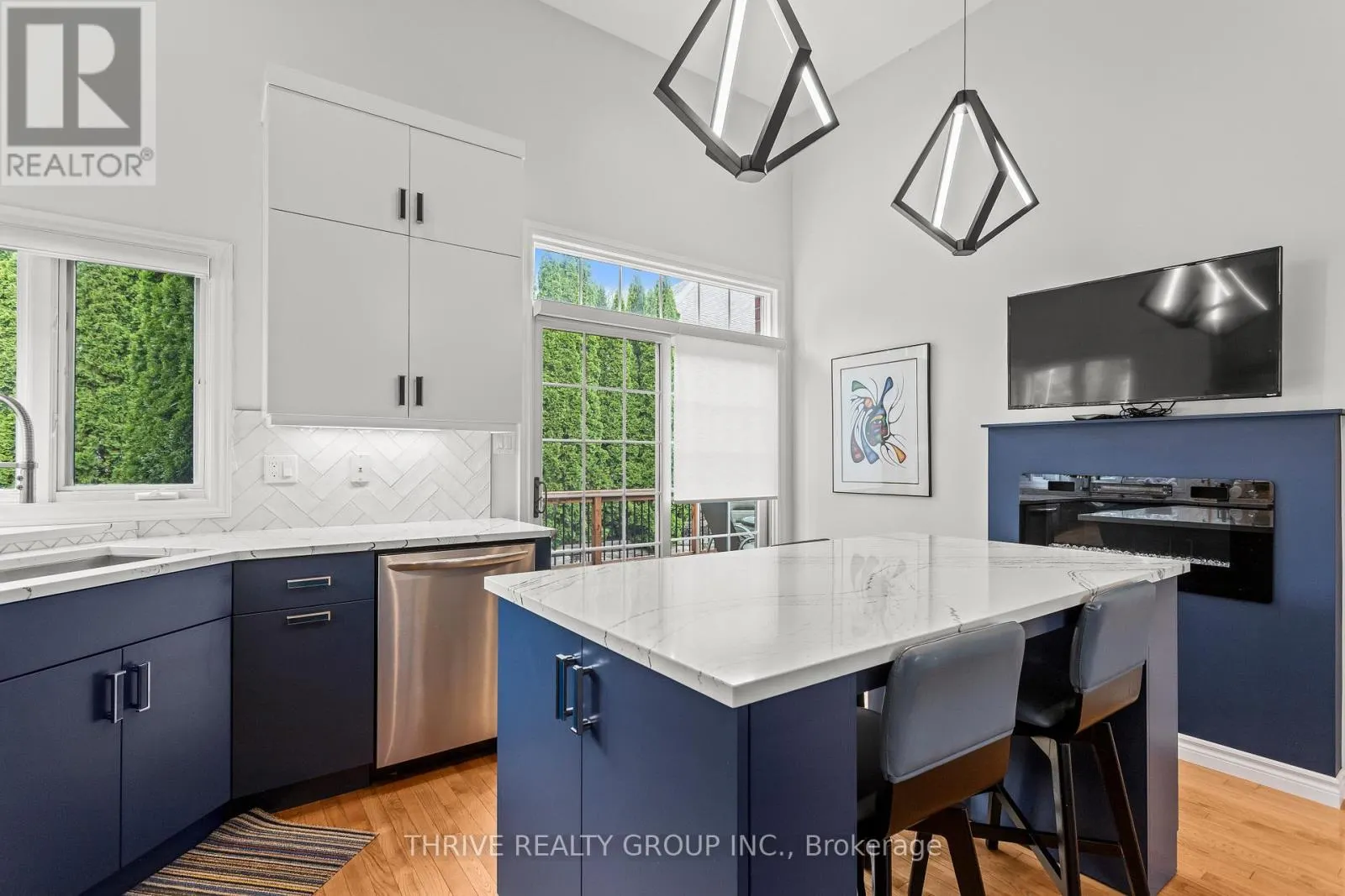 12 - 6 CADEAU TERRACE, #12