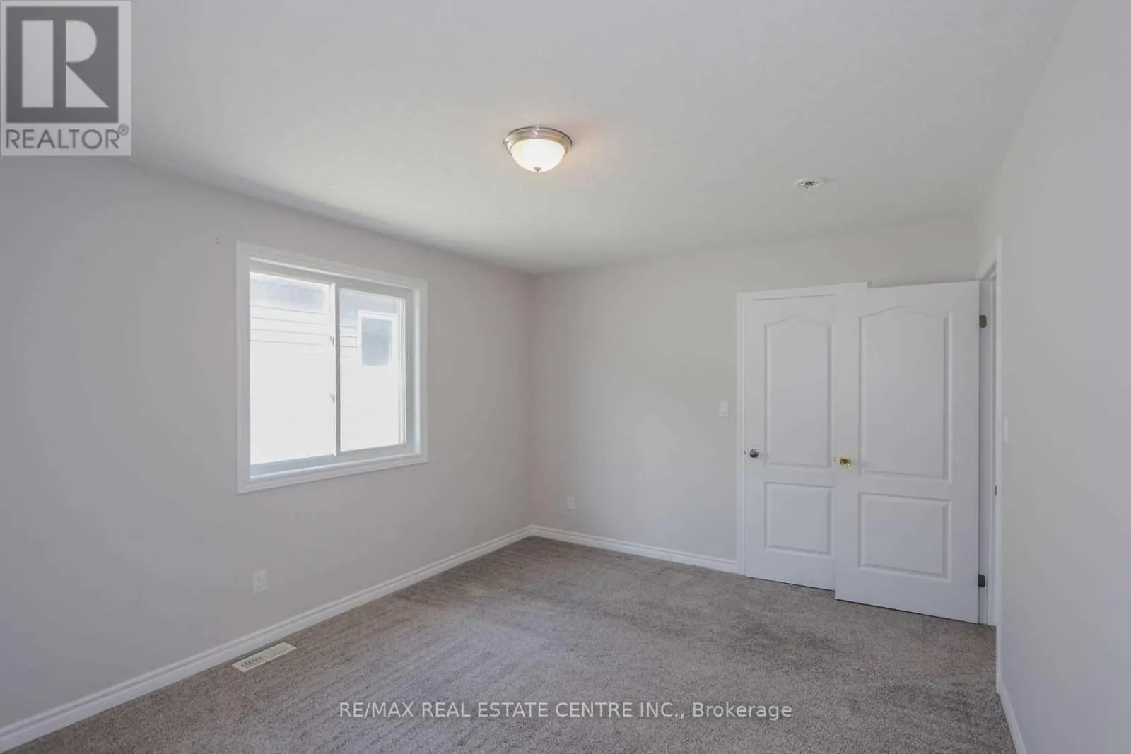 1890 FOXRIDGE CRESCENT