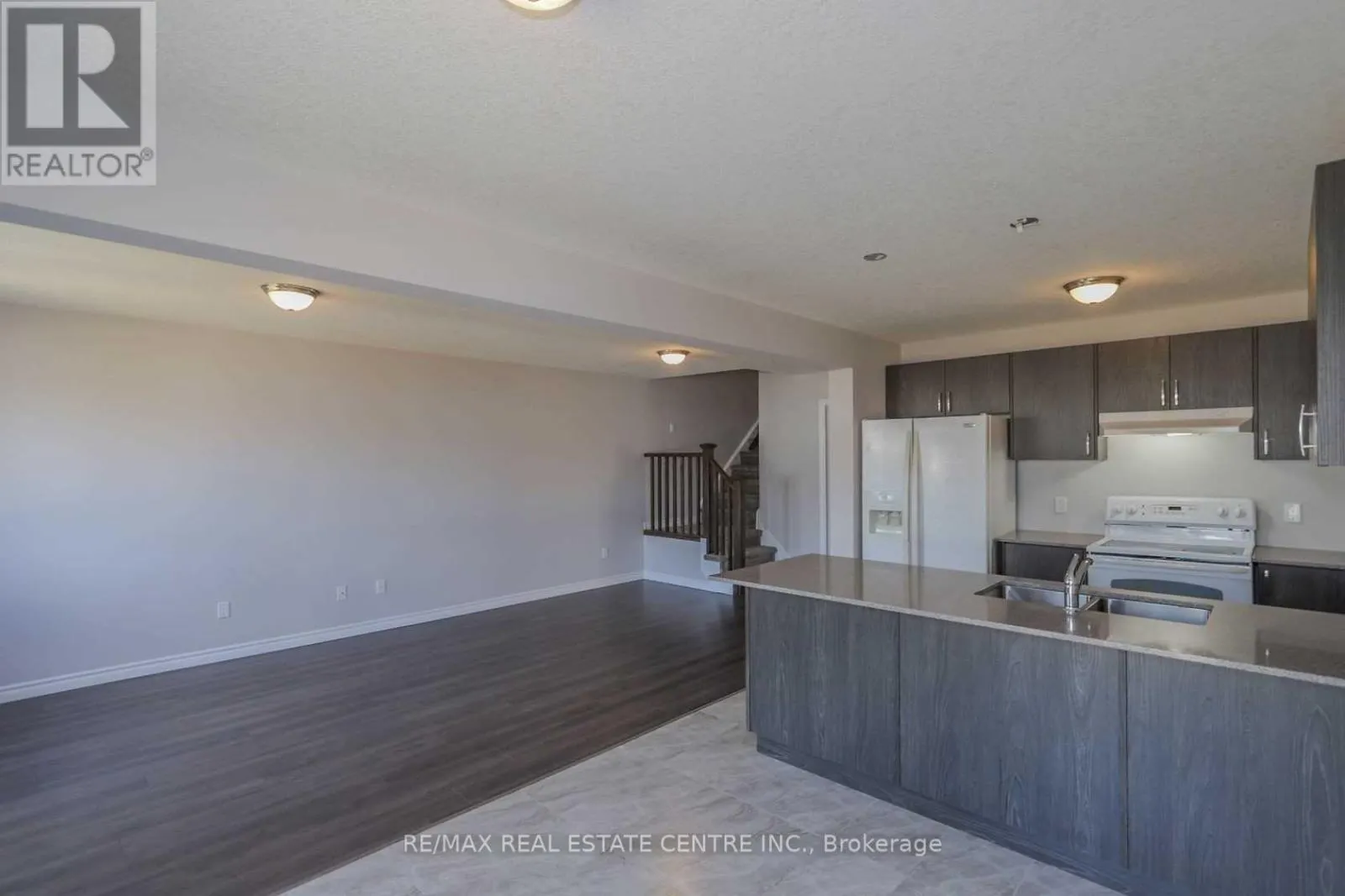 1890 FOXRIDGE CRESCENT