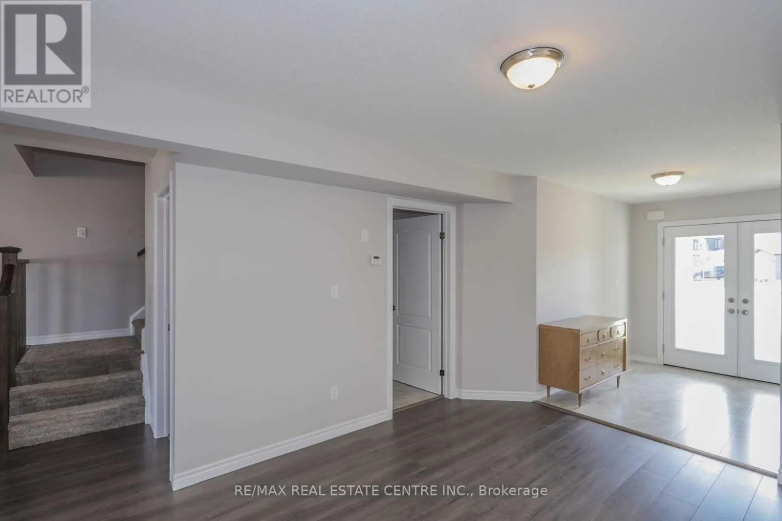 1890 FOXRIDGE CRESCENT