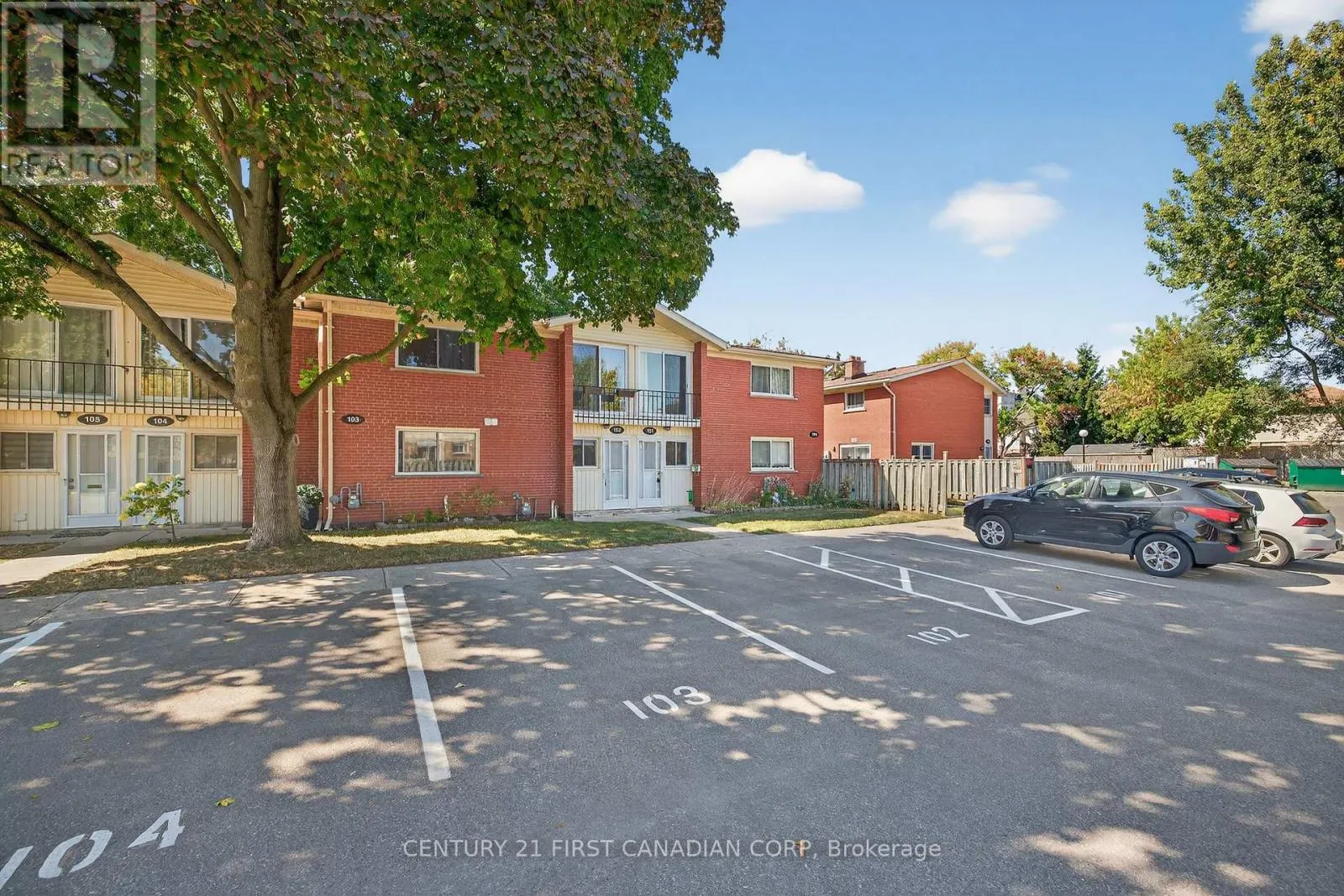 102 - 1090 KIPPS LANE, #102
