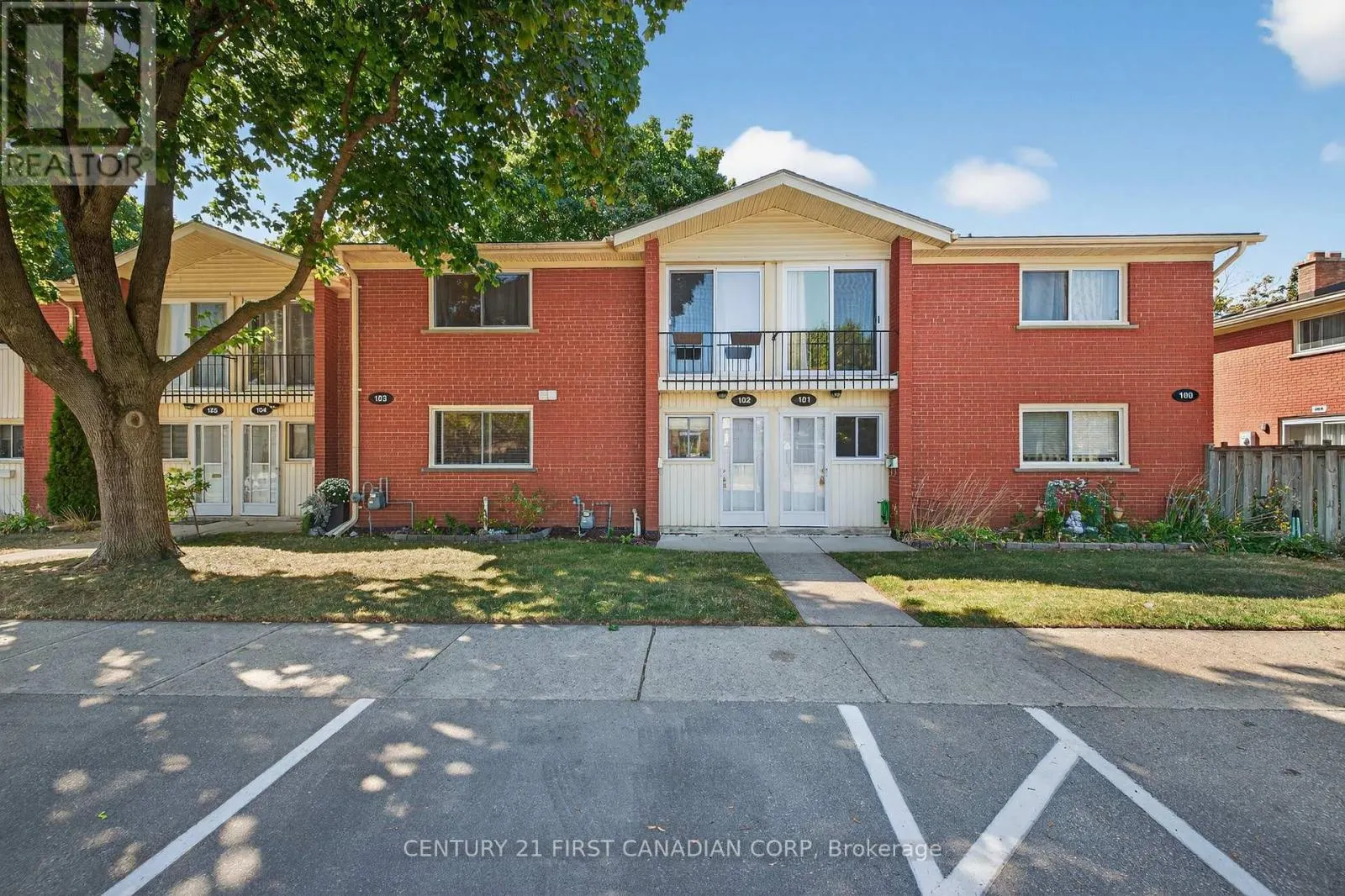 102 - 1090 KIPPS LANE, #102