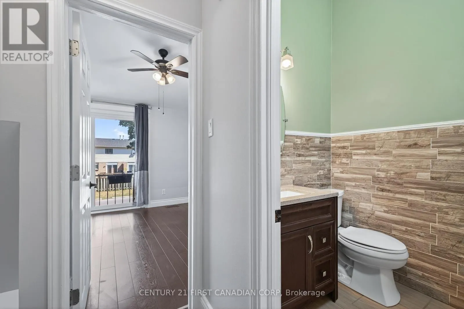 102 - 1090 KIPPS LANE, #102