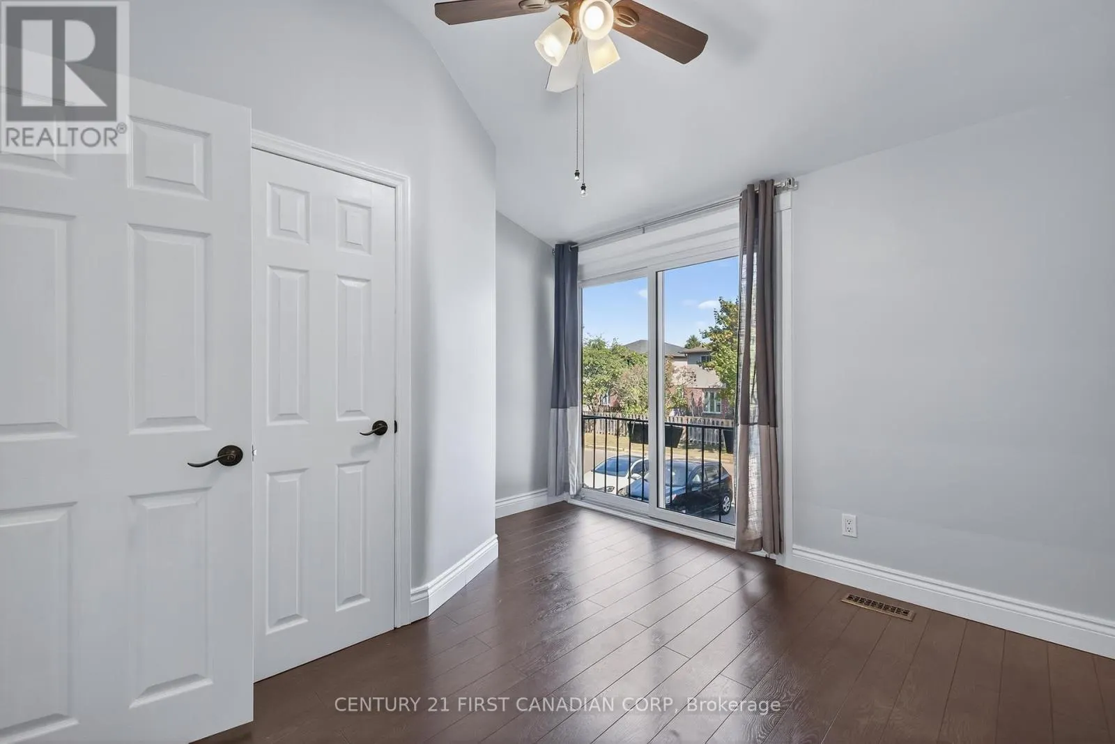 102 - 1090 KIPPS LANE, #102