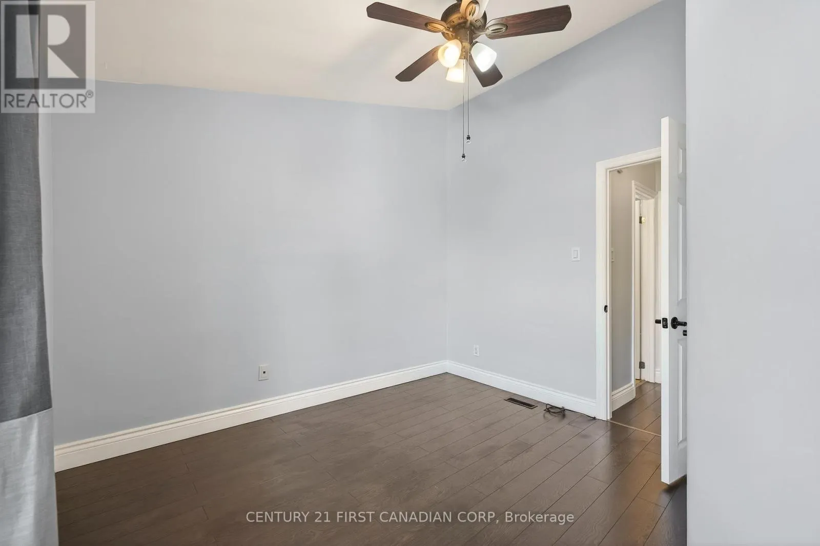 102 - 1090 KIPPS LANE, #102