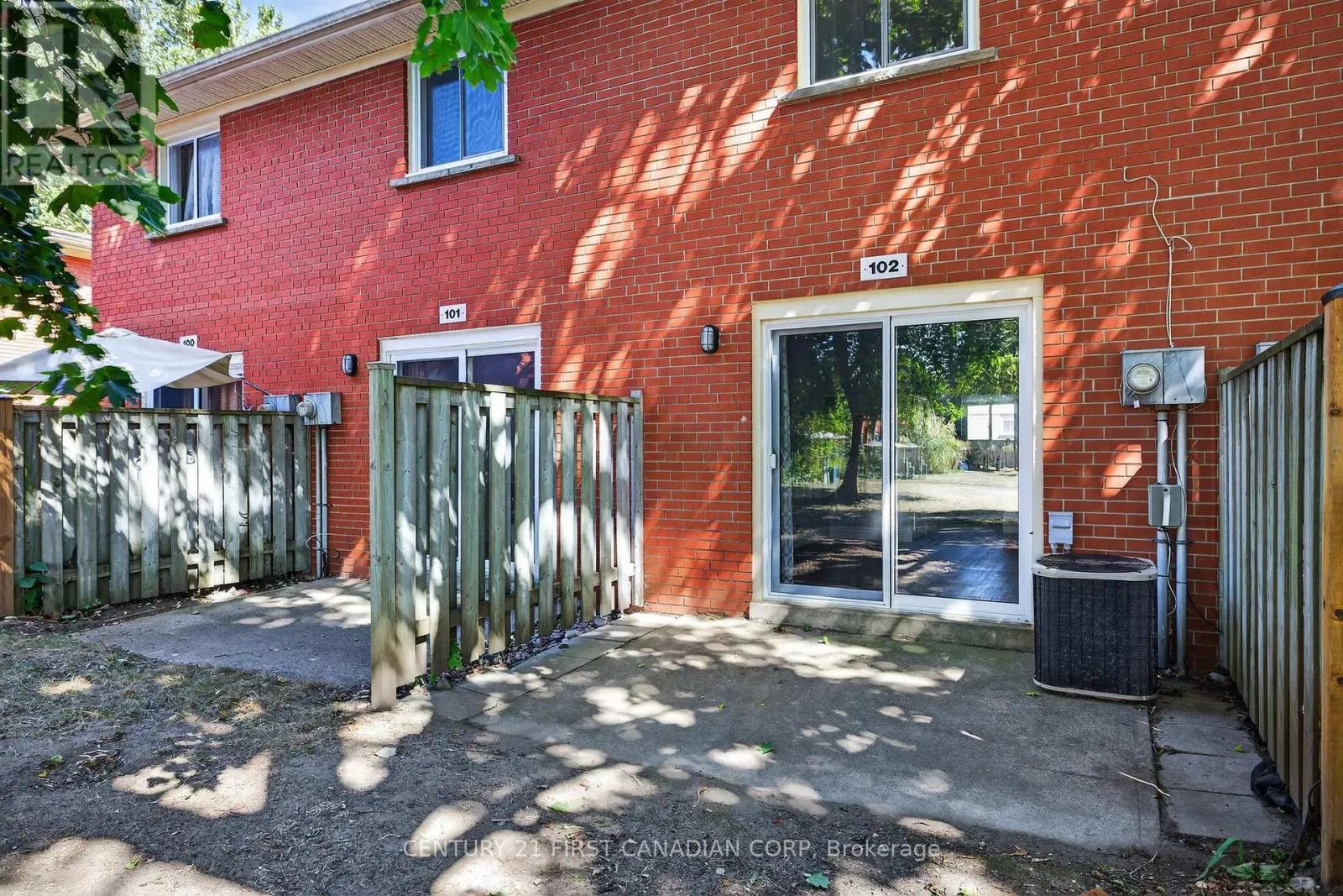 102 - 1090 KIPPS LANE, #102