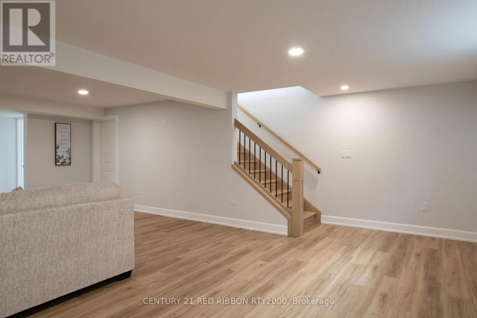 11 BRISCOE CRESCENT