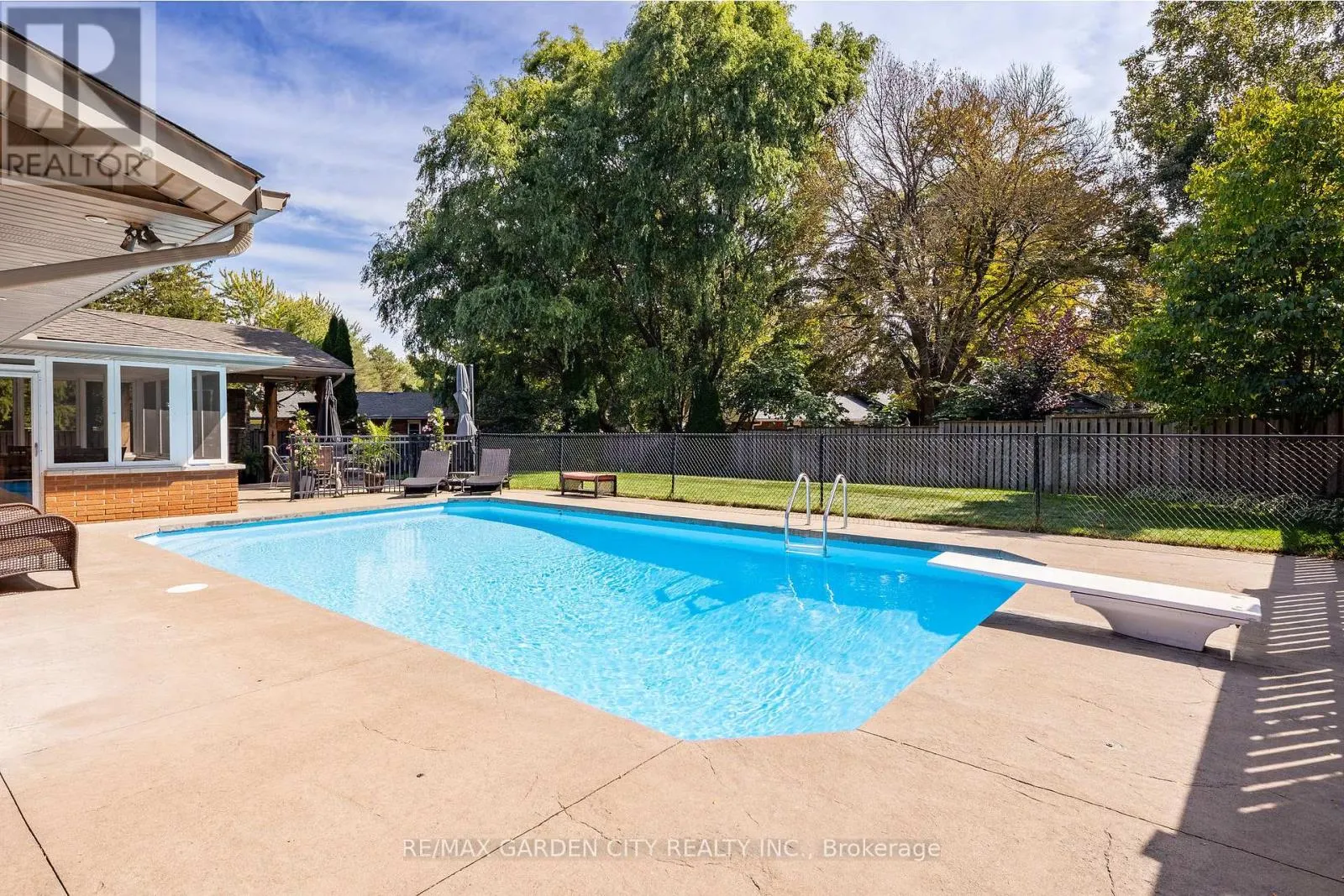 26 CABOT DRIVE