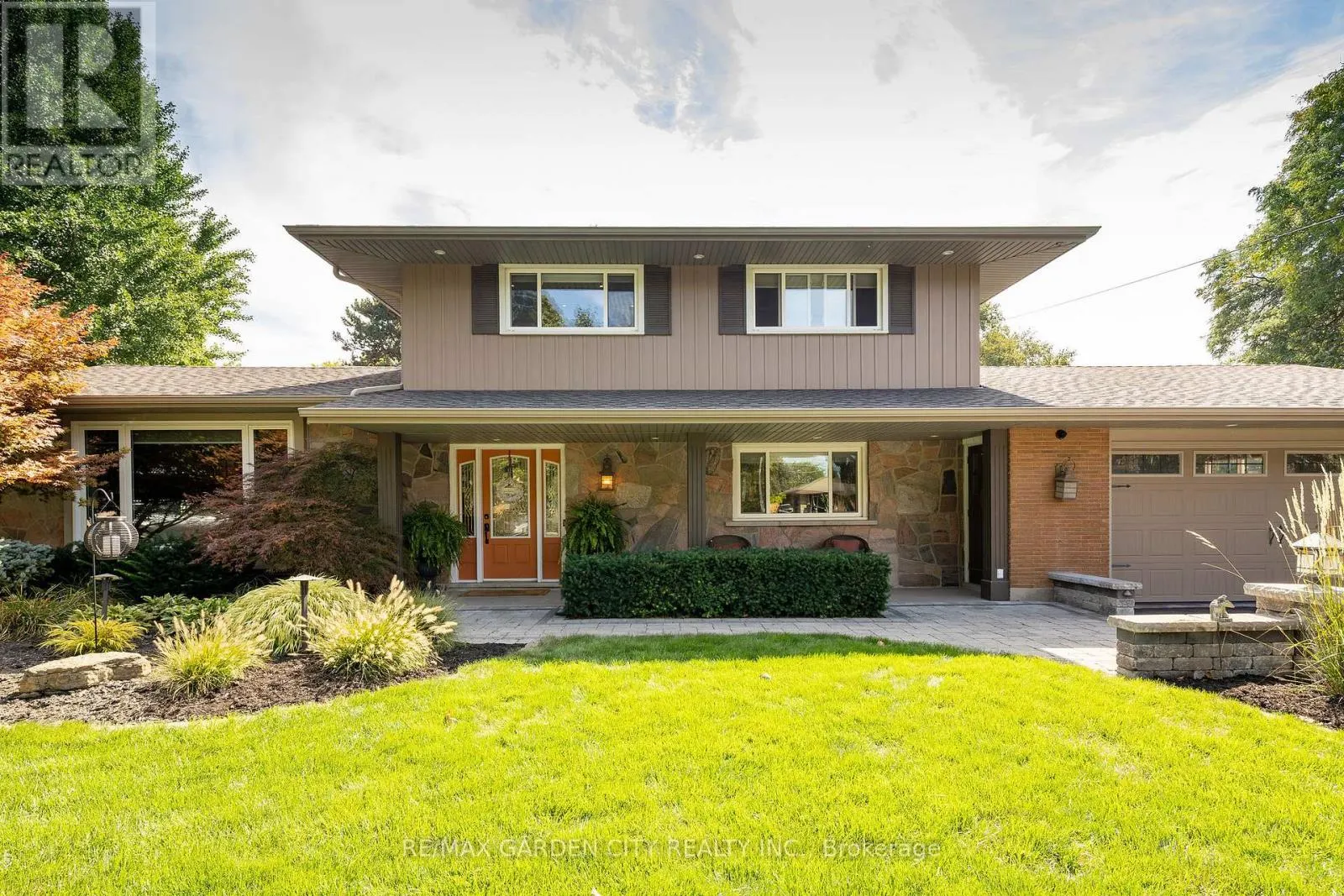 26 CABOT DRIVE