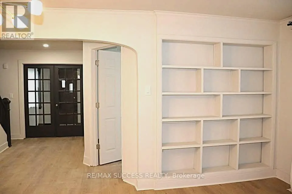 192 LINCOLN ROAD W