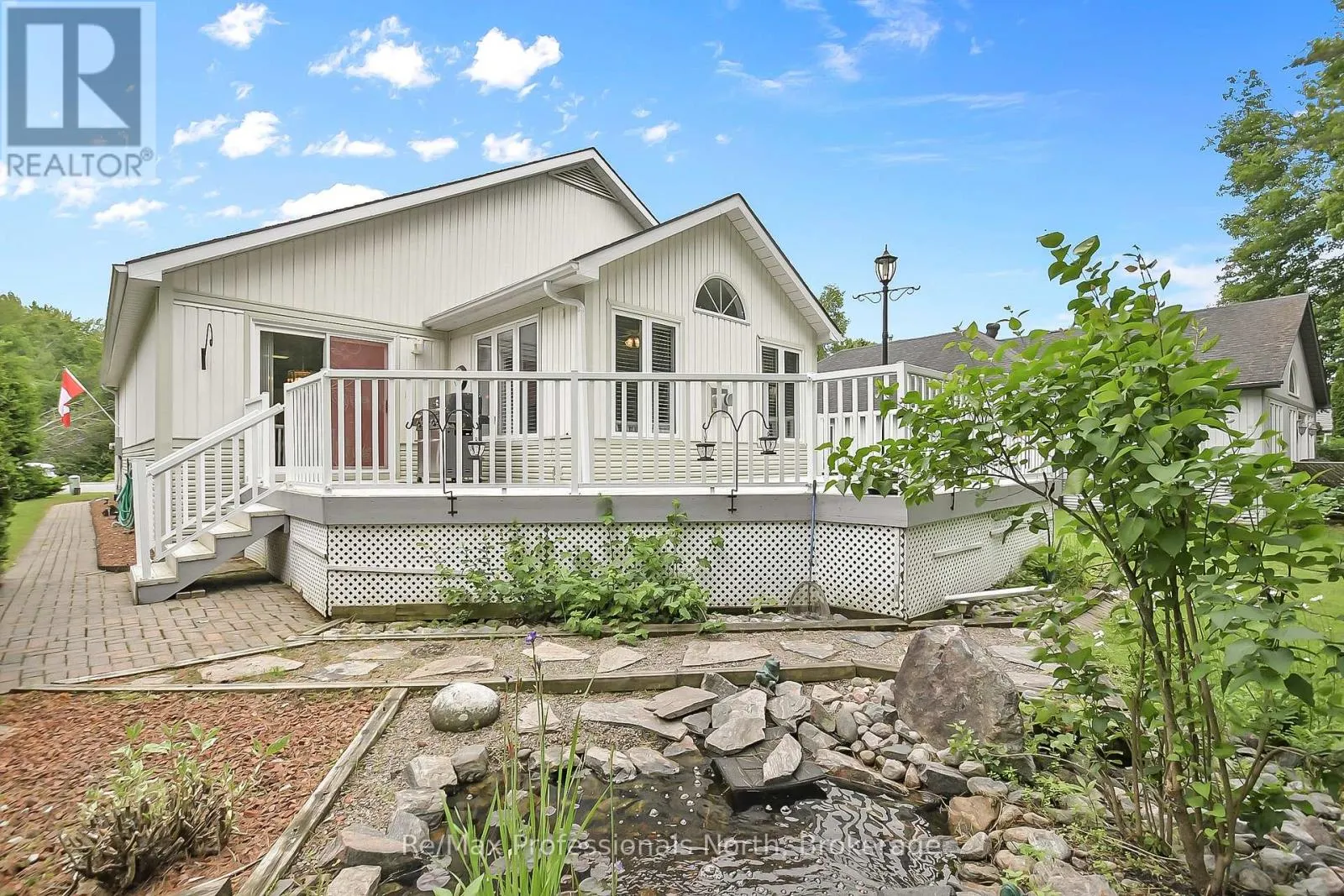 15 PINERIDGE GATE