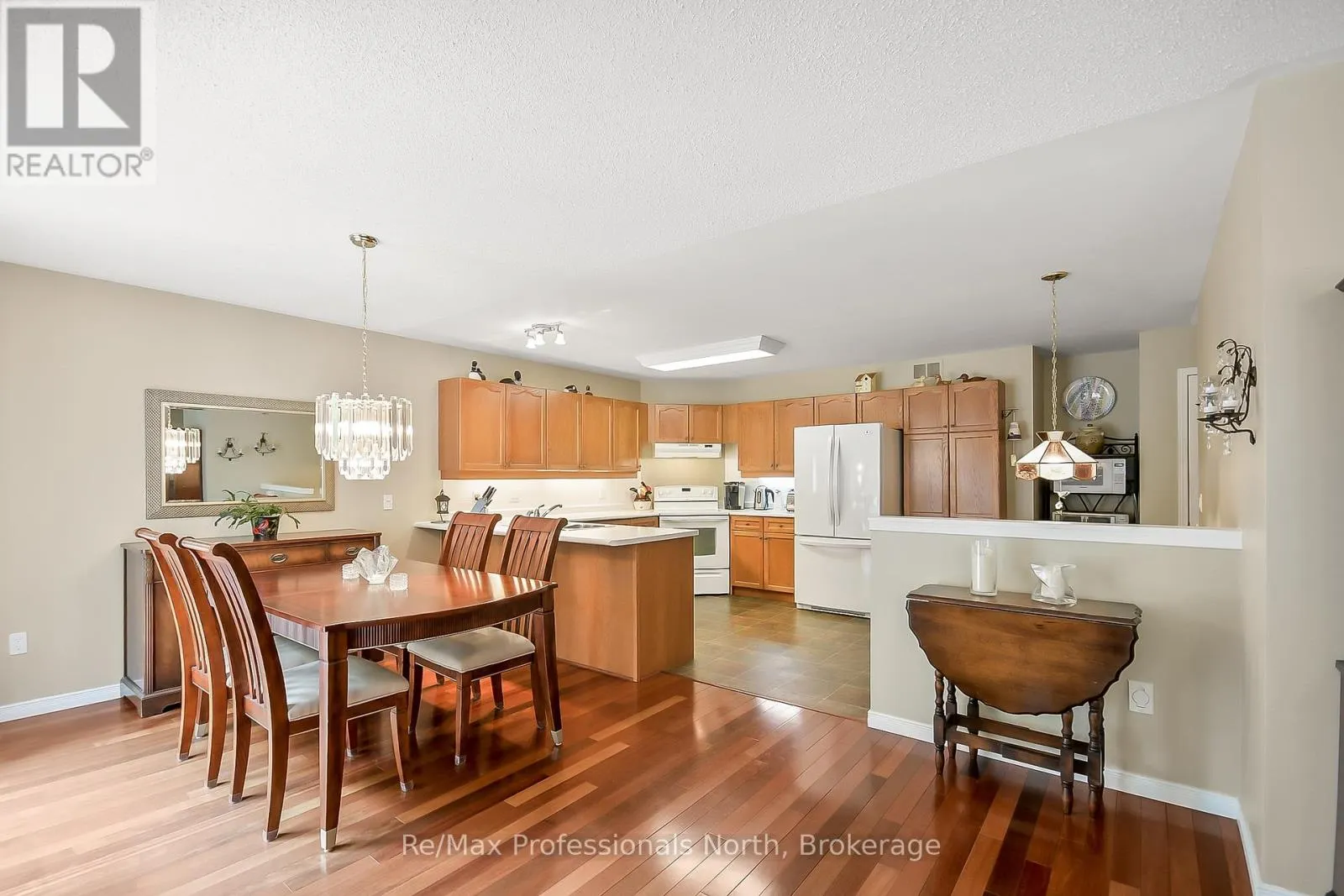 15 PINERIDGE GATE