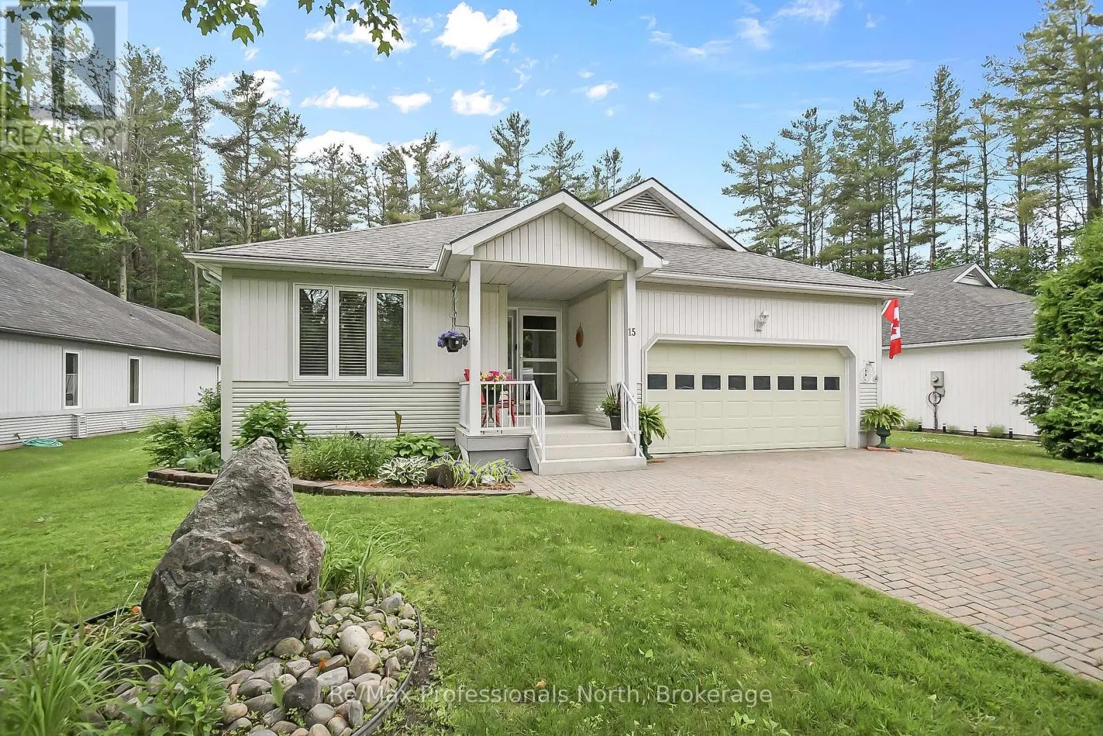 15 PINERIDGE GATE