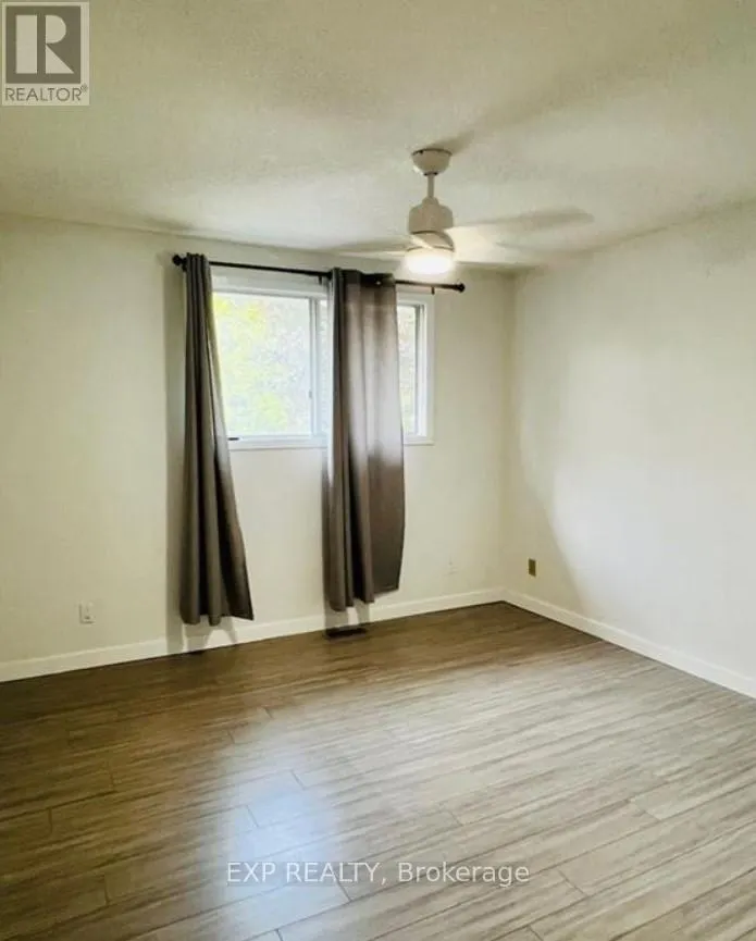 213 NORTHLAKE DRIVE