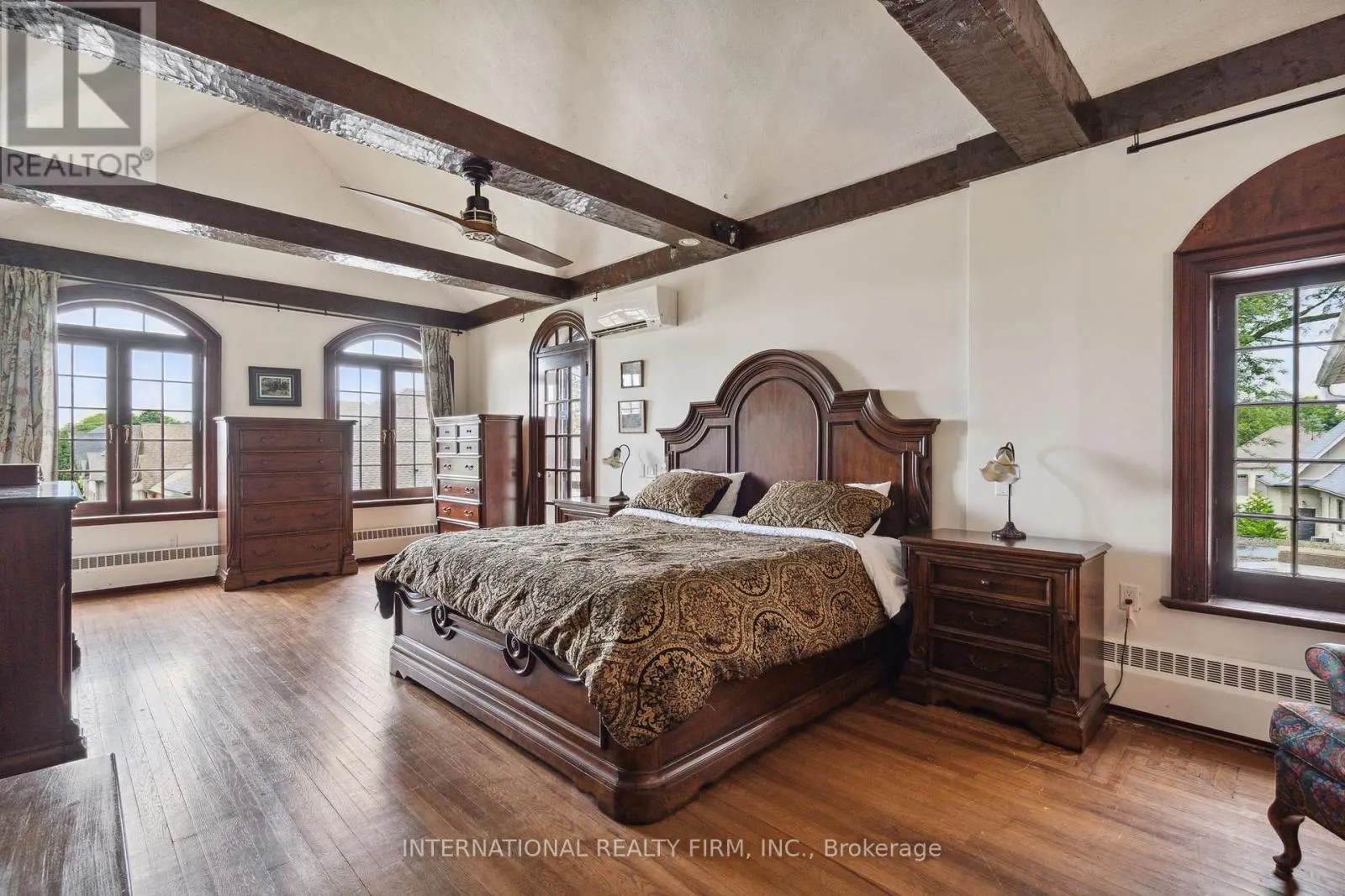 255 DELACOURT ROAD