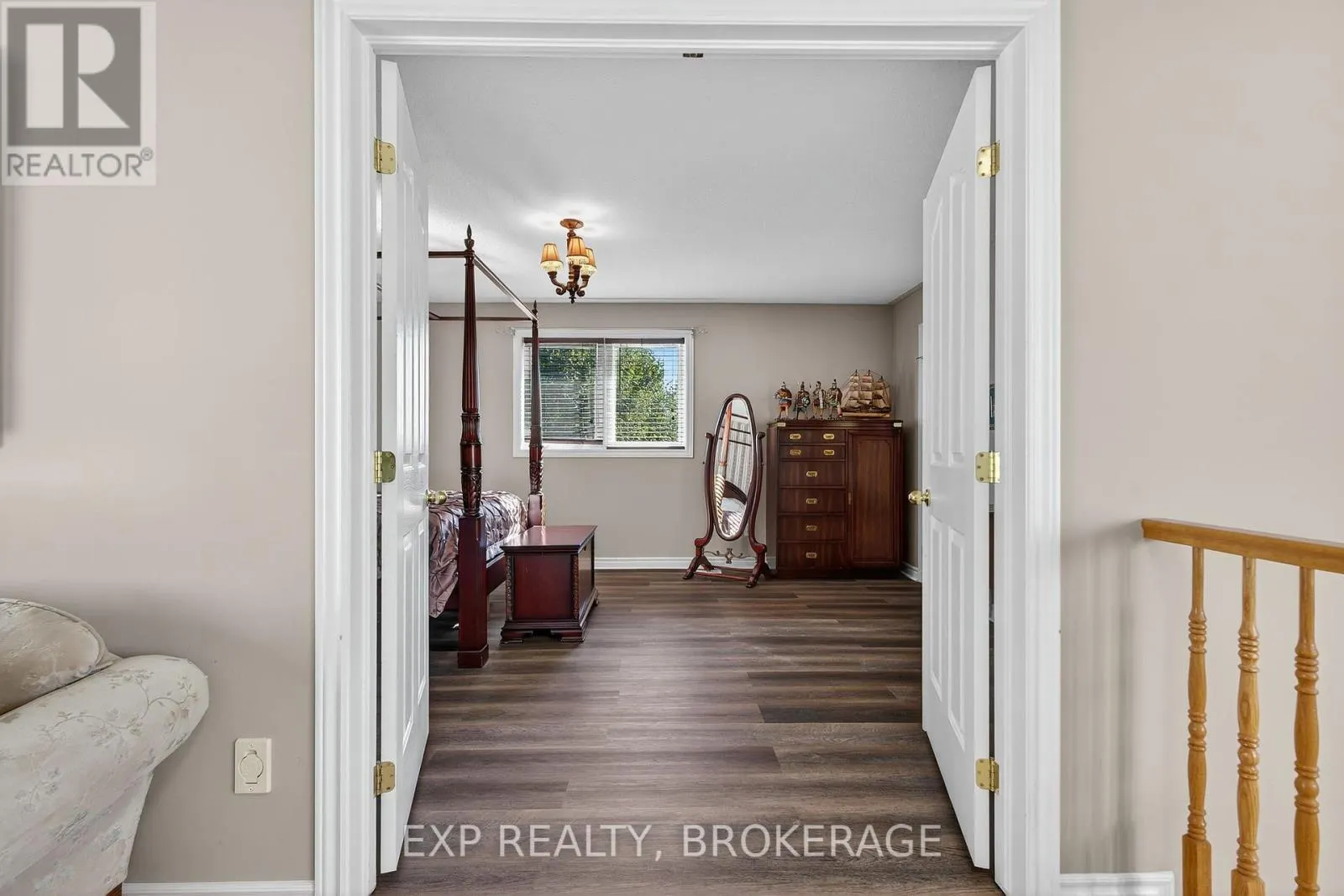 230 HONEYWOOD AVENUE